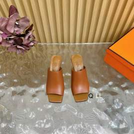 Picture of Prada Shoes _SKUPradasz35-40LL050219218